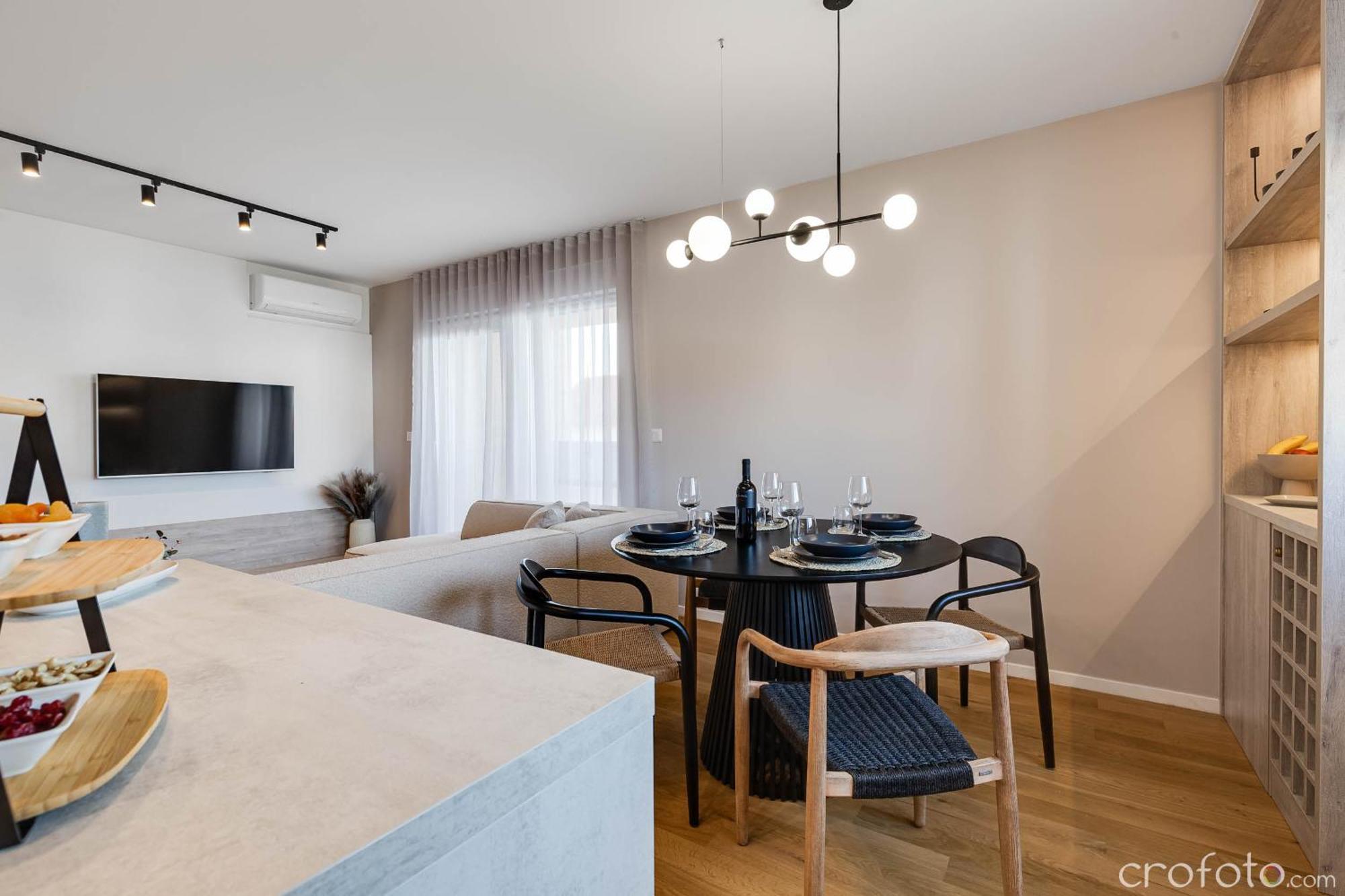 Aritmetic Apartament *